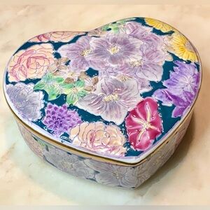 F.ATKINS INC SACHET HEART TRINKET BOX PORCELAIN FLORAL VINTAGE HAND PAINTED